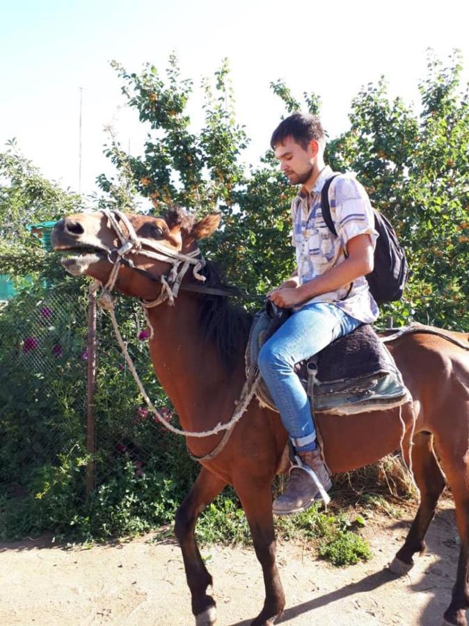 Nurgul Hotell Bokonbayevo Exteriör bild